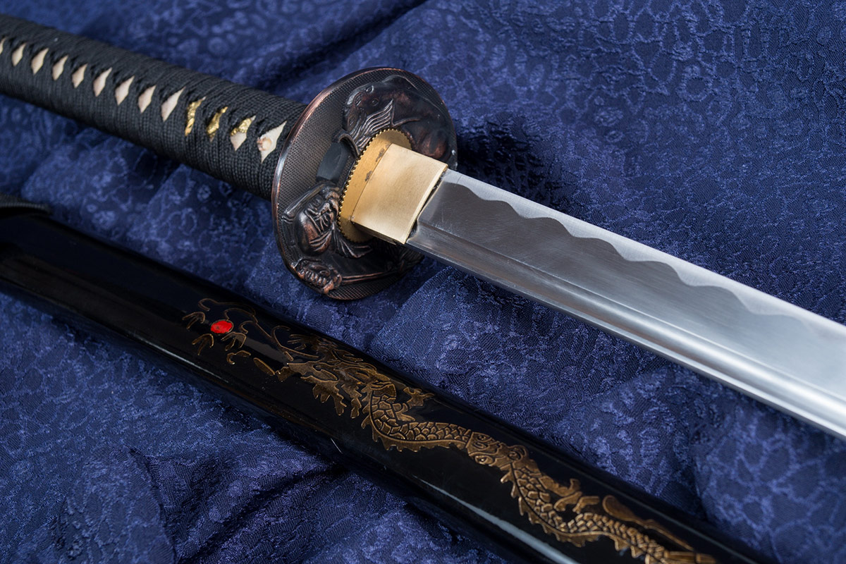 aranysarkany-katana-TqGH