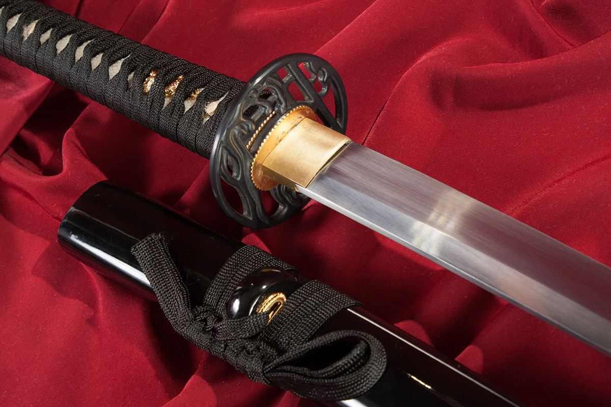 katana-kuro-j7pK.jpg