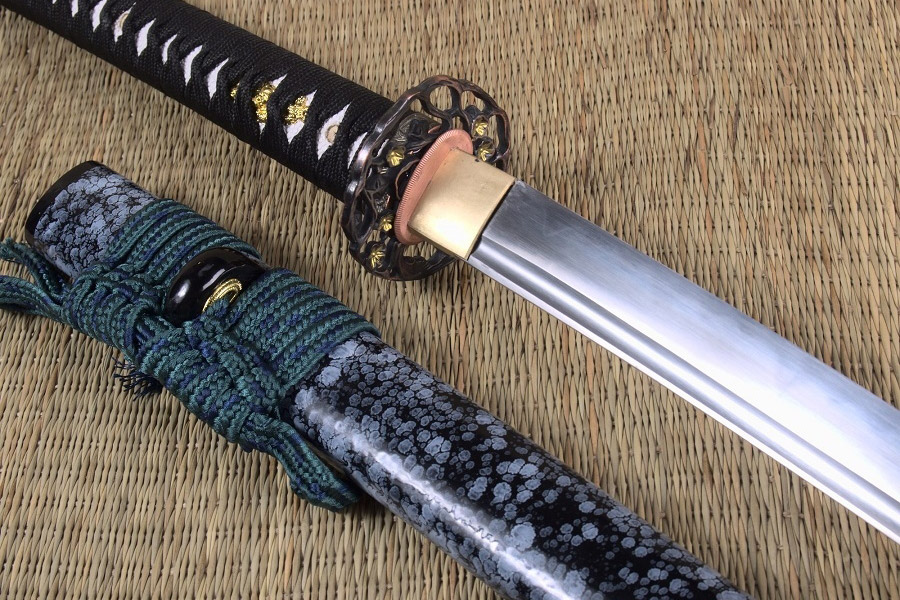 kiri-katana-mXd5.jpg