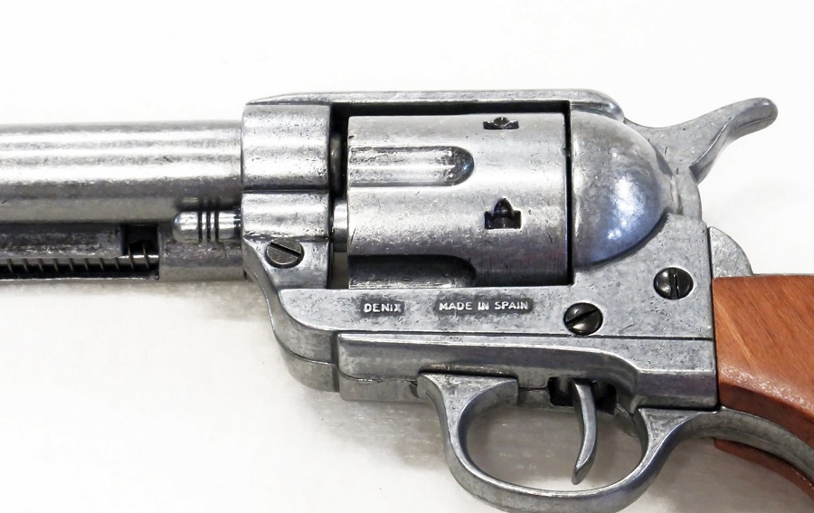 replika-korabeli-tuzfegyverek-revolverek-colt-19-szazad-usa-2-Ng95