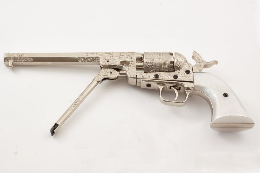 replika-korabeli-tuzfegyverek-revolverek-nikkelezett-tengeresztiszti-revolver-1851-3-DzGz