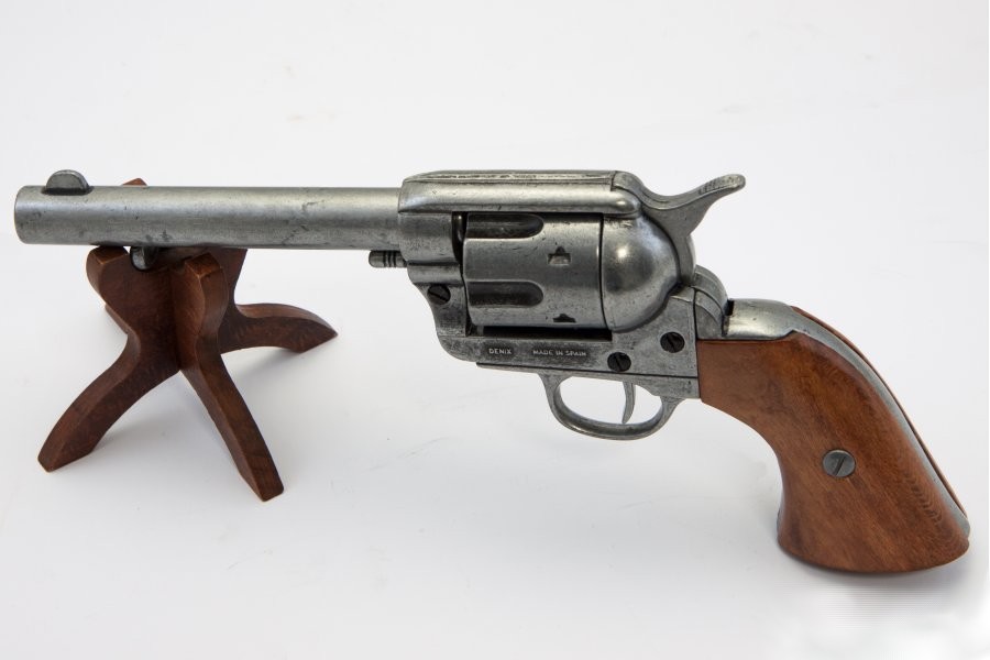 replika-korabeli-tuzfegyverek-revolverek-peacemaker-colt-cal45-5-2WSt