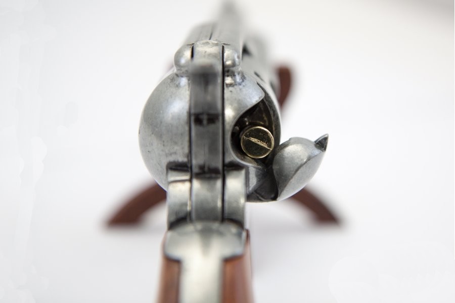 replika-korabeli-tuzfegyverek-revolverek-peacemaker-colt-cal45-8-R8o0