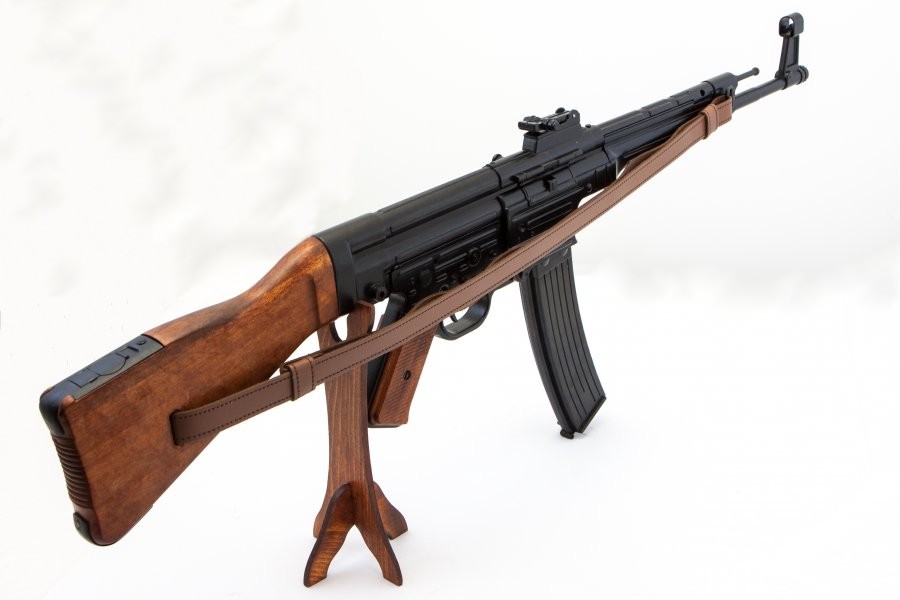 replika-modern-fegyverek-2-vilaghaboru-stg44-sturmgewehr-44-gepkarabely-3-Z8FG