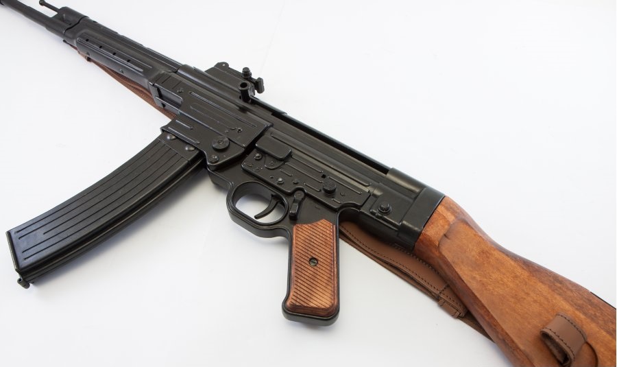 replika-modern-fegyverek-2-vilaghaboru-stg44-sturmgewehr-44-gepkarabely-4-K6uy