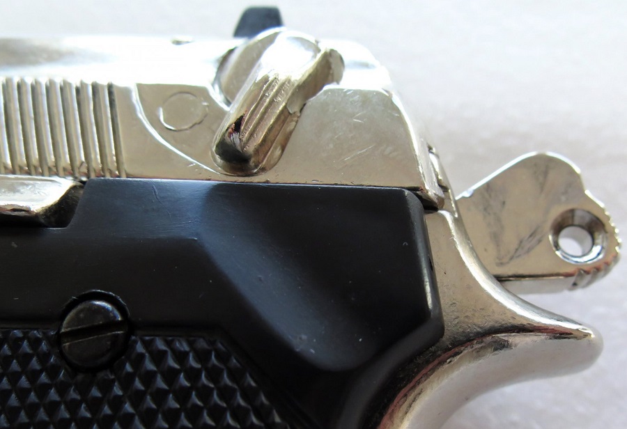 replika-modern-fegyverek-20-szazad-beretta-92f-pisztoly-m1975-2-3dDu