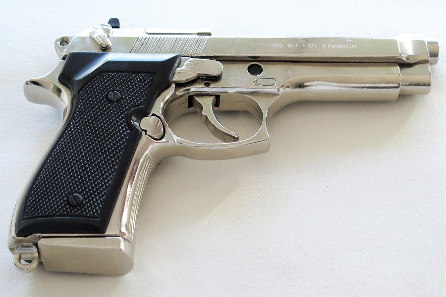replika-modern-fegyverek-20-szazad-beretta-92f-pisztoly-m1975-4-PPmj