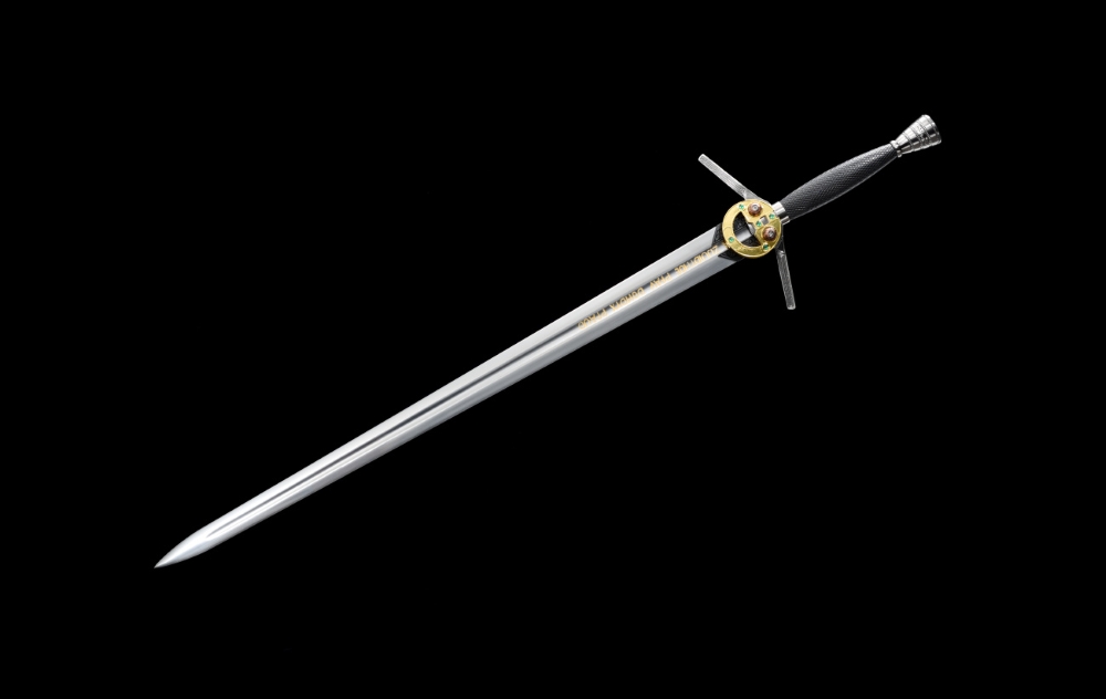 replika-shop-mozi-videojatek-kellekek-fegyverek-riviai-geralt-kardja-netflix-3-gehc