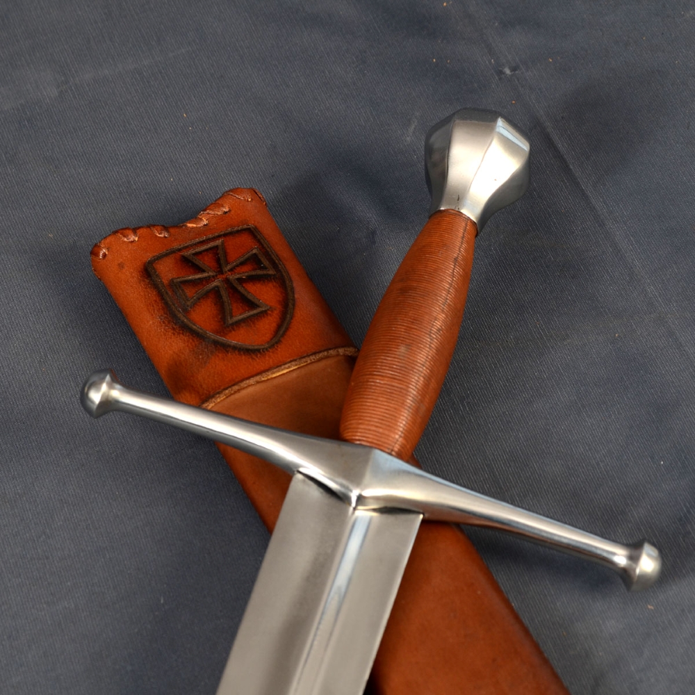 replikashop-regi-korok-fegyverei-edzett-pengeju-kardok-kozepkor-angol-kard-xiv-szazad-4-7jxi