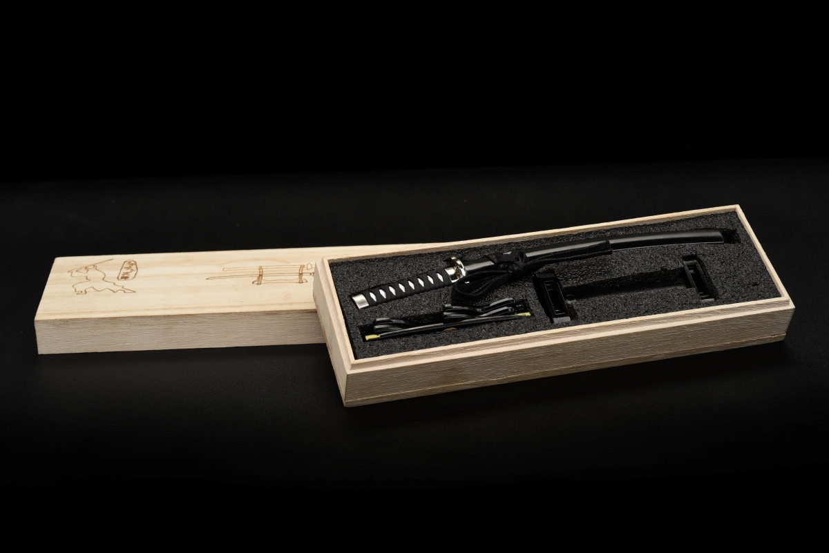 replikashop-termek-egyeb-termek-papirvago-kesek-katana-levebonto-fekete-1-0fXV