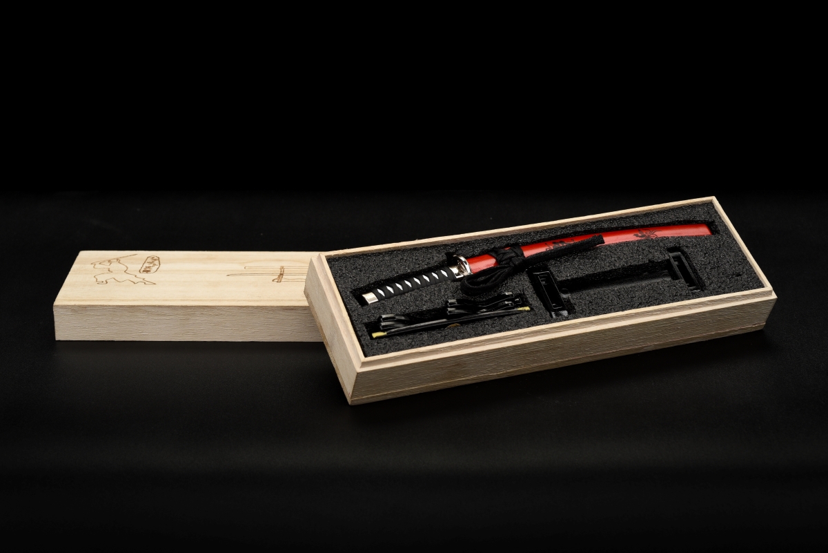 replikashop-termek-egyeb-termek-papirvago-kesek-katana-levebonto-piros-1-7p47